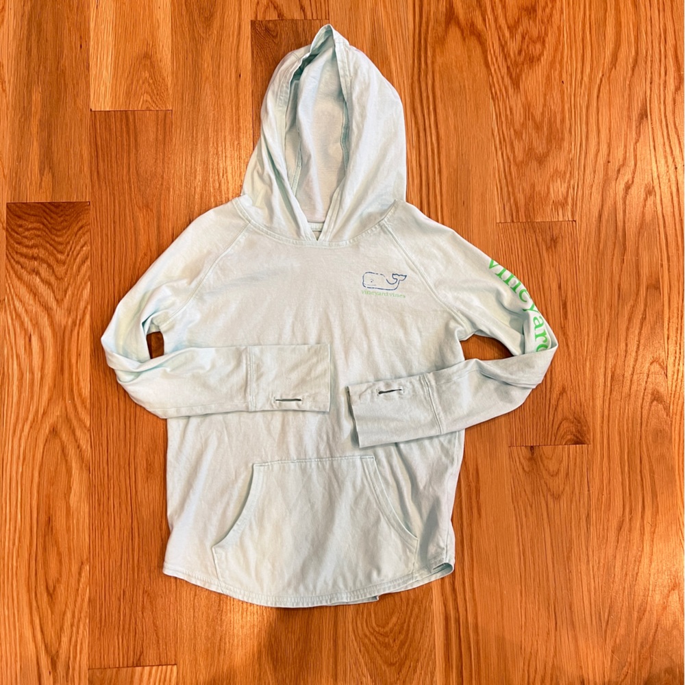Vineyard Vines long sleeved girls hooded shirt - Picture 2 of 3